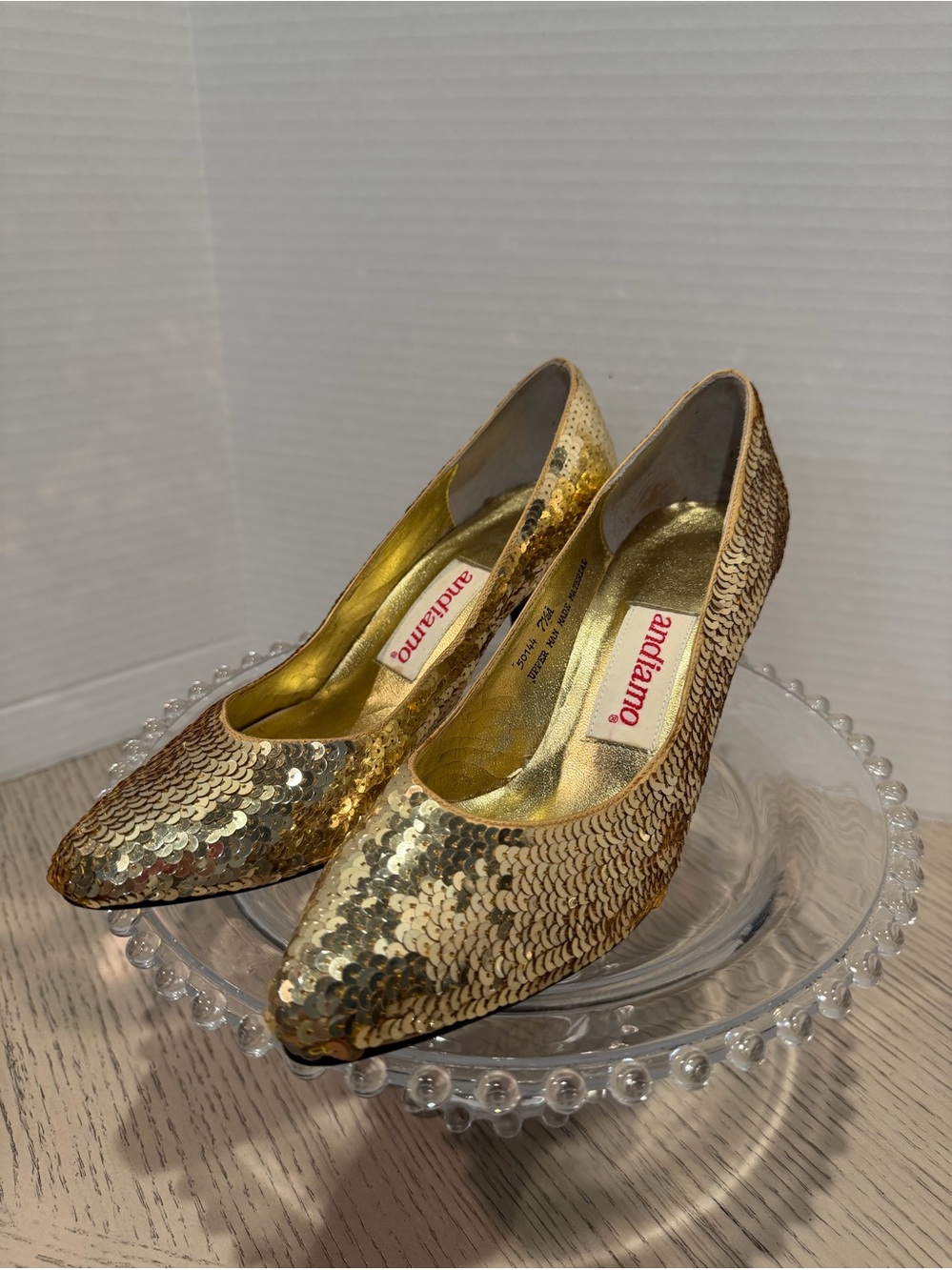 Ladies Vintage Gold Sequin High Heels Never worn Andiamo 7 1/2 A